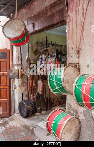 Musical instruments in souk Kimakhine in Marrakech, Morocco Stock Photo