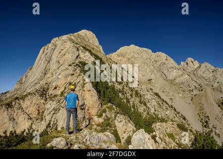 Pedraforca mountain views from Balcó de la Joaquima, on the way up to Pollegó Inferior (Berguedà, Catalonia, Spain, Pyrenees) Stock Photo