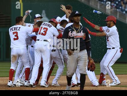 Juan Soto walks off in Nationals' first 2021 win