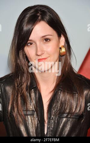 Shannon Woodward attending the Los Angeles premiere of HBO drama