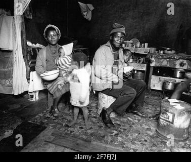 Inside a family home in Soweto township outside Johannesburg, South Africa, October 04, 1977. Photo: Sven-Erik Sjoberg / DN / TT / code 53 Stock Photo