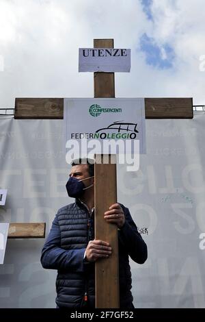 Naples, Italy, 07 April 2021. Protest of traders, shopkeepers and Confcommercio for the continuous restrictions and closures anticovid19, for the continuous restrictions the shops have been closed for over a month, the protest took place in Piazza del Plebiscito in Naples. Credit: Vincenzo Izzo/Alamy Live News Stock Photo