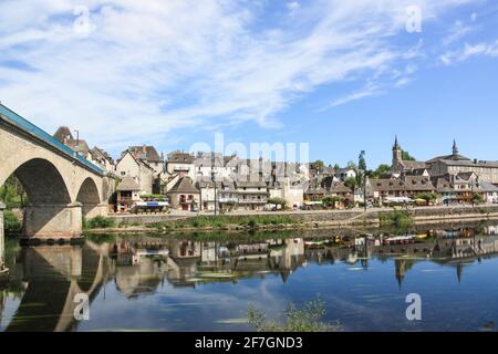 The Quays waterfront area in Argentat-sur-Dordogne on the Dordogne River, Correze, Nouvelle-Aquitaine, France Stock Photo