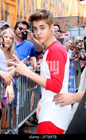 June 20, 2012: Justin Bieber arrives for his soundcheck at the Ed Sullivan Theater for his appearance on Late Show with David Letterman in New York Ci Stock Photo