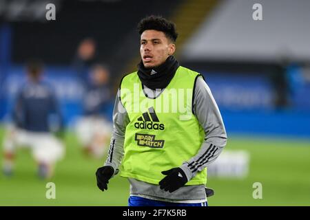 Leicester assina com James Justin até 2024