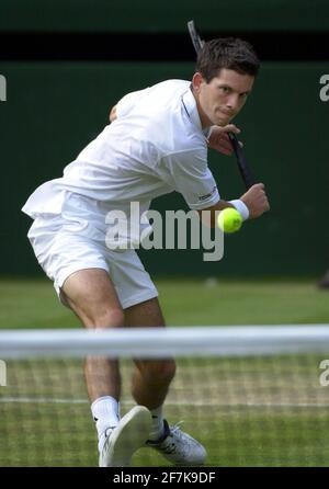 Wimbledon Tennis Championships July 2001  TIM HENMAN V TODD MARTIN Stock Photo