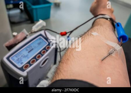 London, UK. 8th Apr, 2021. A blood donation to the West End Donor Centre - Blood is still required by the NHS and therefore donation centres are still open with increased social distancing. Credit: Guy Bell/Alamy Live News Stock Photo