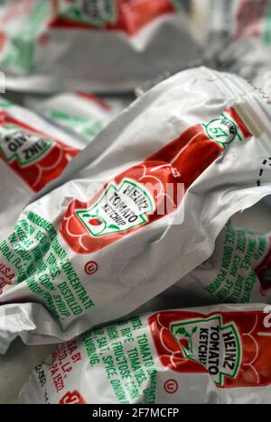 New York, USA. 17th July, 2009. Individual packets of H.J. Heinz ketchup seen on Friday, July 17, 2009. Due to the COVID-19 pandemic restaurants are facing a shortage of single-serve ketchup packages. (Photo by Richard B. Levine) Credit: Sipa USA/Alamy Live News Stock Photo