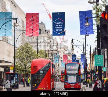 London, UK. 08th Apr, 2021. New banners in Oxford Street, London, ahead of the further relaxation of lockdown restrictions. Shops, restaurants and other businesses are set to reopen on 12th April. (Photo by Vuk Valcic/SOPA Images/Sipa USA) Credit: Sipa USA/Alamy Live News Stock Photo