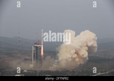Taiyuan, Shiyan-6 series. 9th Apr, 2021. A Long March-4B carrier rocket carrying a satellite, the third of the Shiyan-6 series, blasts off from the Taiyuan Satellite Launch Center in north China's Shanxi Province on April 9, 2021. China successfully sent the experiment satellite into planned orbit Friday. Credit: Zheng Taotao/Xinhua/Alamy Live News Stock Photo