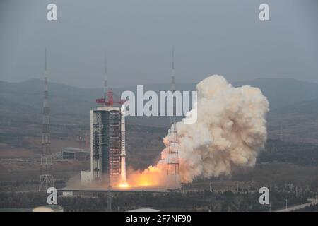 Taiyuan, Shiyan-6 series. 9th Apr, 2021. A Long March-4B carrier rocket carrying a satellite, the third of the Shiyan-6 series, blasts off from the Taiyuan Satellite Launch Center in north China's Shanxi Province on April 9, 2021. China successfully sent the experiment satellite into planned orbit Friday. Credit: Zheng Taotao/Xinhua/Alamy Live News Stock Photo