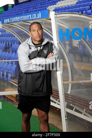 JOHN BARNES MANAGER OF TRANMERE ROVERS 13 August 2009. PICTURE DAVID ASHDOWN Stock Photo