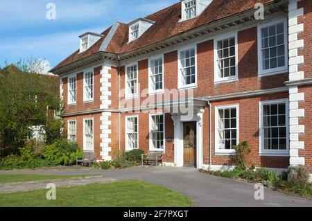 Sarum College in Salisbury Cathedral Close, Wiltshire. Centre of Theological learning. Built in 1677 and long been attributed to Christopher Wren. Stock Photo