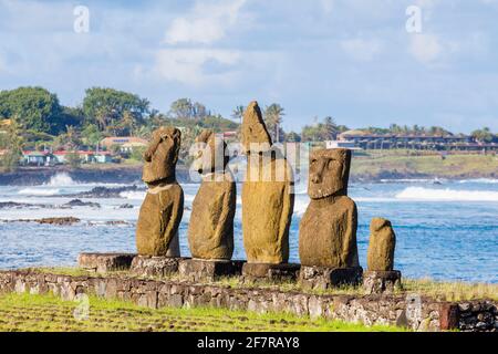 Ahu Vai Ure moai (statues) with their backs to the Pacific Ocean coast at Tahai, Hanga Roa, Easter Island (Rapa Nui), Chile Stock Photo