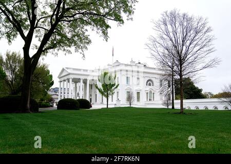 Washington, DC, USA. 9th Apr, 2021. The White House stands in Washington, DC, U.S., on Friday, April 9, 2021. President Joe Biden will release his preliminary spending requests for 2022 on Friday, the first step before Congress negotiates the government's budget for the fiscal year starting in October.Credit: Stefani Reynolds/Pool via CNP | usage worldwide Credit: dpa/Alamy Live News Stock Photo