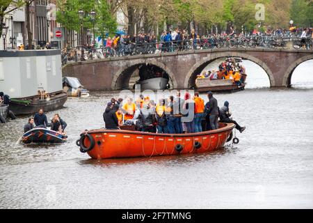 Orange Day in A'dam is King's Day! - Blog - Amsterdam Teleport Hotel