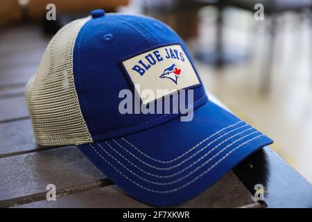 Toronto Blue Jays Truck Cap. brand New Era Cap blue color Gorra