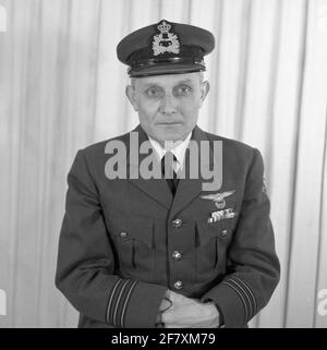 Lieutenant-Colonel-Vlieger observer R.C. (Rouland Cherry) Schäftlein ...