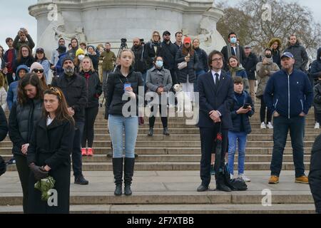 London, UK. 10th Apr, 2021. People mourn Prince Phillip after his passing outside Buckingham Palace.People gathered to mourn and pay tributes to Prince Phillip after his passing at the age of 99, outside Buckingham Palace. (Photo by Thomas Krych/SOPA Images/Sipa USA) Credit: Sipa USA/Alamy Live News Stock Photo