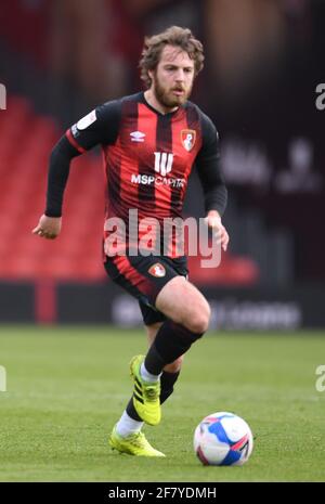 Vitality Stadium, Bournemouth, Dorset, UK. 10th Apr, 2021. English Football League Championship Football, Bournemouth Athletic versus Coventry City; Ben Pearson of Bournemouth Credit: Action Plus Sports/Alamy Live News Stock Photo