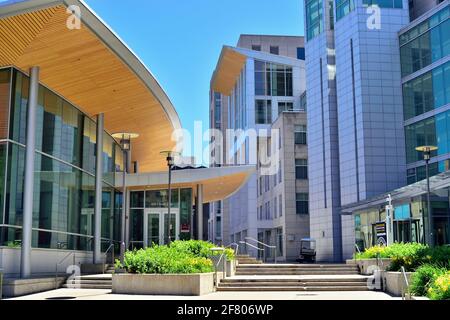 Chicago, Illinois, USA. Student housing and dining facilities at the University of Chicago. Stock Photo