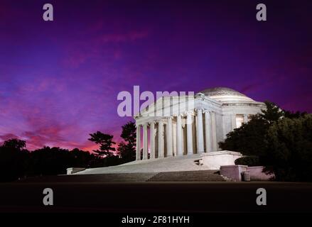 Purple pre-dawn skies over the Jefferson Memorial in Washington DC along the Tidal Basin. Stock Photo