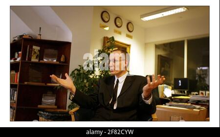 robert thomson ....editor of th times in his office in londonpic David Sandison 10/3/2004 Stock Photo