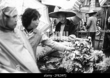 Street scenes of Guangzhou China 1985 Stock Photo