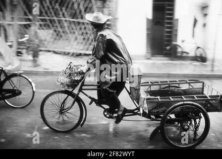 Street scenes of Guangzhou China 1985 Stock Photo