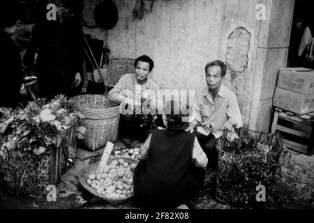 Street scenes of Guangzhou China 1985 Stock Photo