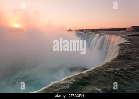Canada, Ontario, Niagara Falls, Niagara Falls at sunrise Stock Photo