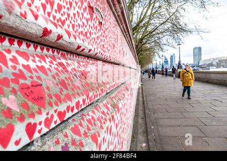 11 April 2021, London, UK - The National COVID Memorial Wall on the South Bank Stock Photo