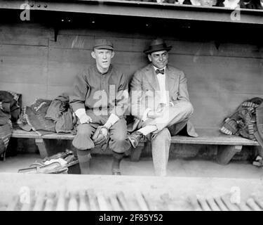 Johnny Evers & George Stallings, manager, Boston Braves, 1914. Stock Photo