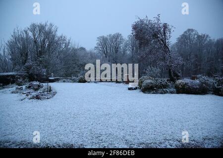 Henley-on-Thames, UK. 12th Apr, 2021. UK Weather. Snowfall painted the Oxfordshire countryside white this morning. Credit: Uwe Deffner/Alamy Live News Stock Photo
