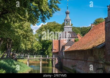 Gatehouse of the outer castle of Lütetsburg Castle, Lütetsburg, Lower Saxony, Germany, Europe Stock Photo