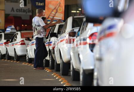 salvador, bahia / barazil - january 12, 2016: Taxi queue is seen at Salvador city bus station. *** Local Caption *** Stock Photo