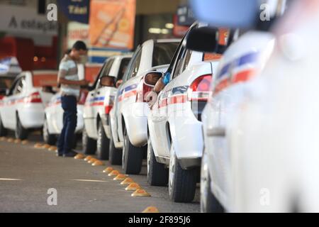 salvador, bahia / barazil - january 12, 2016: Taxi queue is seen at Salvador city bus station. *** Local Caption *** Stock Photo