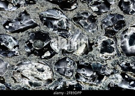 Knapping flint hi-res stock photography and images - Alamy