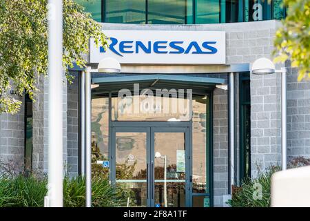 Sep 24, 2020 Milpitas / CA / USA - Renesas headquarters in Silicon Valley; Renesas Electronics Corporation is a Japanese semiconductor manufacturer Stock Photo