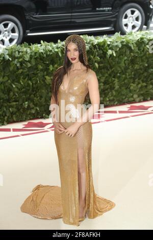 Olivia Munn arrives to the 2018 Met Costume Gala Heavenly Bodies, held at the Metropolitan Museum of Art in New York City, Monday, May 7, 2018. Photo by Jennifer Graylock-Graylock.com 917-519-7666 Stock Photo