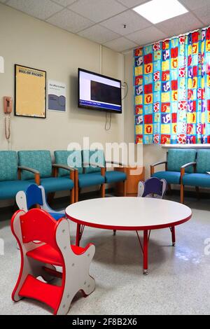 Colorful waiting room online chairs