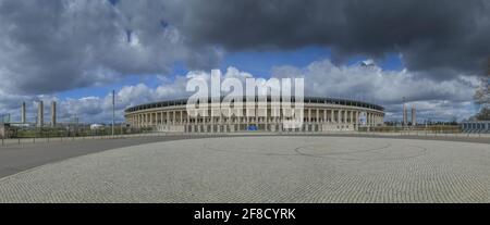 Olympiastadion, Coubertinplatz, Westend, Charlottenburg-Wilmersdorf, Berlin, Deutschland Stock Photo