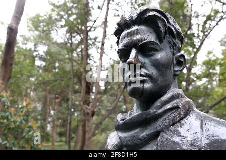 Monument to Vladimir Mayakovsky in Gurzuf park in spring Stock Photo