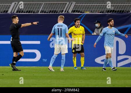 DORTMUND, GERMANY - APRIL 14: Referee Carlos Del Cerro Grande with penalty for Manchester City during the UEFA Champions League Quarter Final 1: Leg T Stock Photo