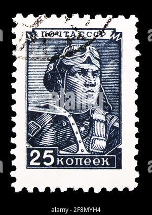 MOSCOW, RUSSIA - SEPTEMBER 30, 2019: Postage stamp printed in Soviet Union (Russia) shows Airman, Definitive Issue No.8 serie, circa 1949 Stock Photo