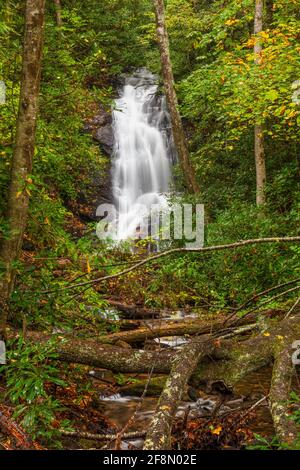 Log Hollow Falls in autumn, Pisgah National Forest, Brevard, North Carolina Stock Photo