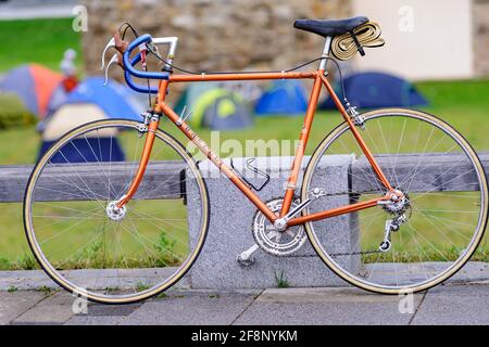 In Velo Veritas: Retro Road Bike Event in the Weinviertel