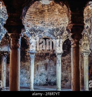 Interior de los Baños árabes de Palma de Mallorca, siglo X. Fotografía del año 1977. Stock Photo