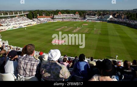 2ND TEST ENGLAND V INDIA AT TRENT BRIDGE 12/8/2002 PICTURE DAVID ASHDOWN.TEST CRICKET TRENT BRIDGE Stock Photo