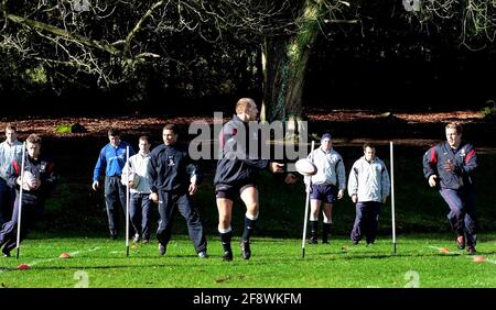 ENGLAND RUGBY TEAM TRAINING AT PENNYHILL PARK HOTEL 27/2/2002 PICTURE DAVID ASHDOWN.RUGBY Stock Photo